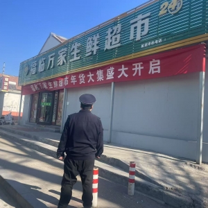 平度市東閣街道執(zhí)法中隊(duì)加強(qiáng)戶外廣告管理，提升城市顏值