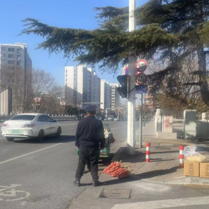 平度市東閣街道執(zhí)法中隊(duì)“信用+”整治市容，點(diǎn)亮城市之美