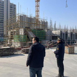 平度市鳳臺執(zhí)法中隊(duì)嚴(yán)管工地 多舉措守護(hù)轄區(qū)環(huán)境質(zhì)量