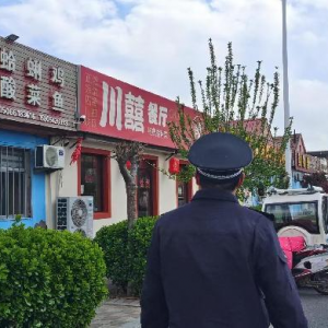 平度市鳳臺執(zhí)法中隊：開展戶外廣告設(shè)施安全專項整治行動